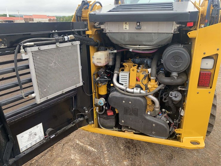 2023-caterpillar-236d3-image-15