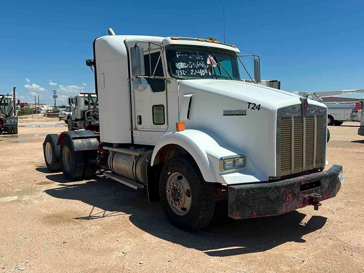 2005-kenworth-t800-image-2