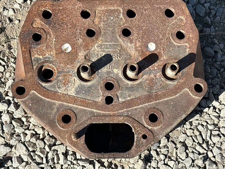john-deere-model-g-head-image-3