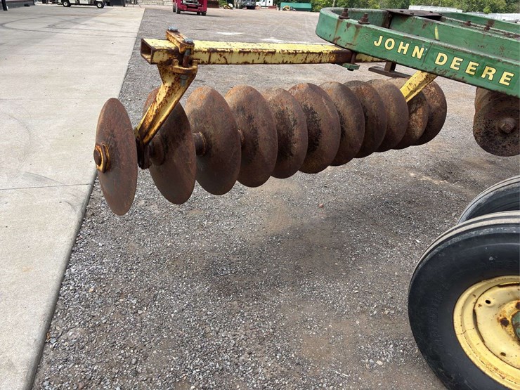 john-deere-110-image-14
