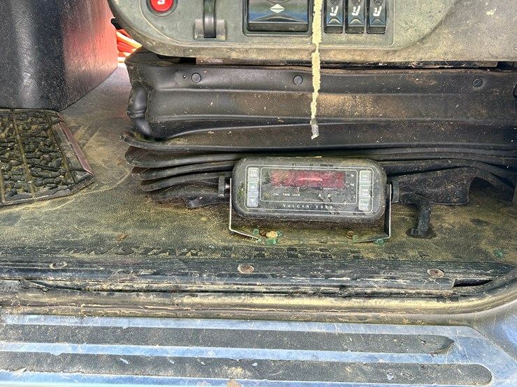 2016-western-star-4700sb-image-8