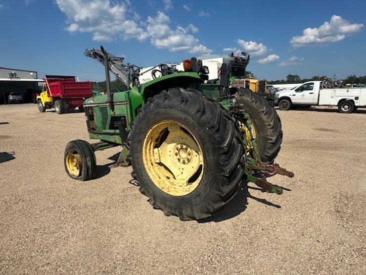 john-deere-6400-image-4