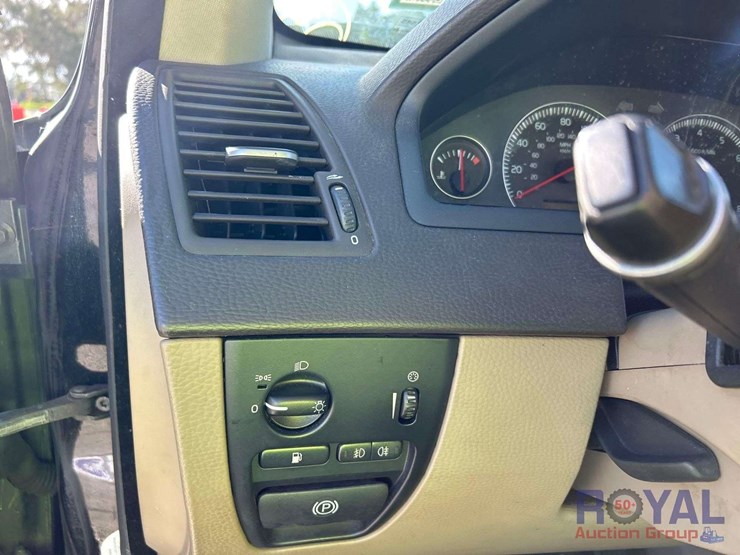 2008-volvo-xc90-image-15