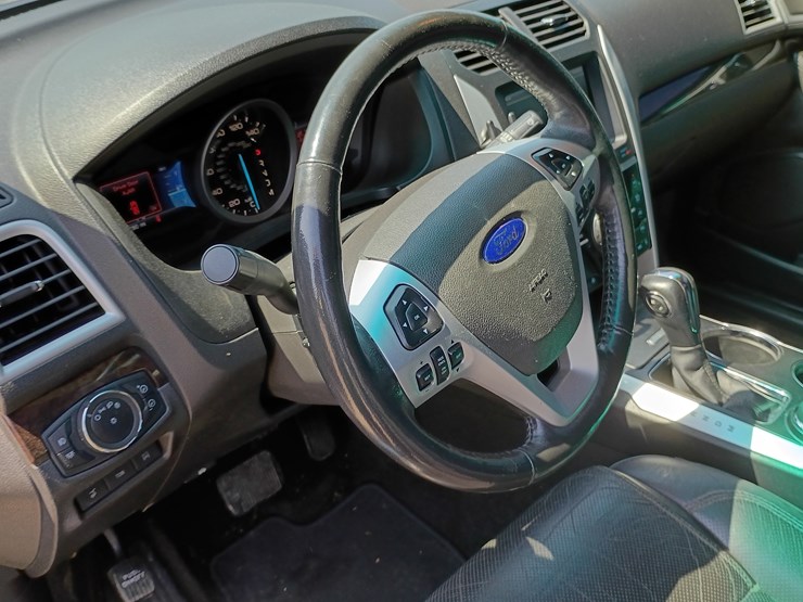 2013-ford-explorer-image-84
