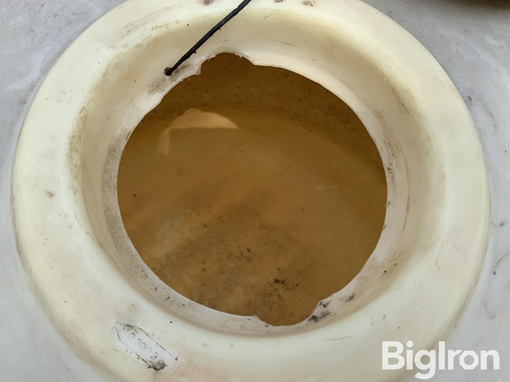 300-gal-water-tank-image-9