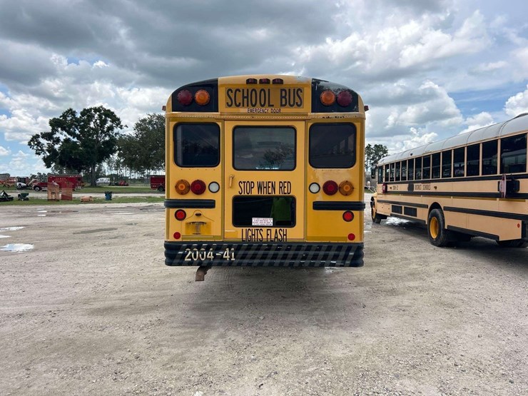 2004-ic-corporation-3000ic-school-bus-image-20