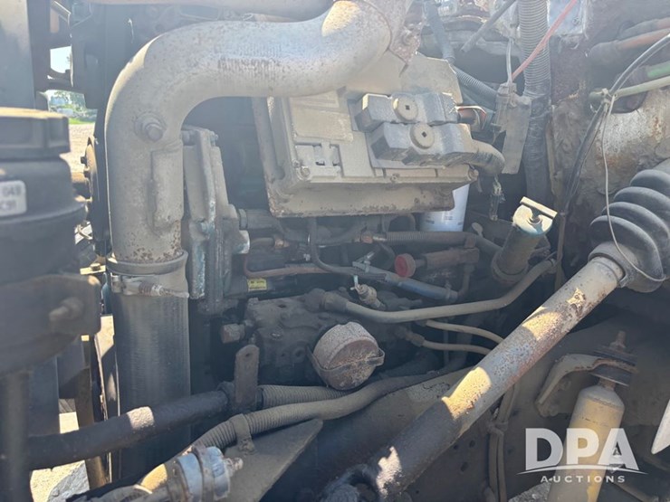 2000-ihc-4900-dry-tender-truck-(dr12098,-unit-25102)-image-33