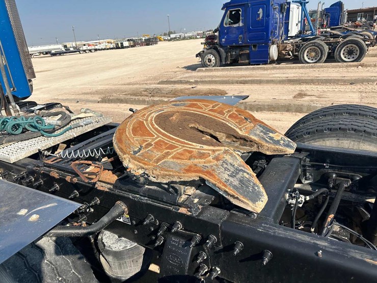 peterbilt-367-image-5