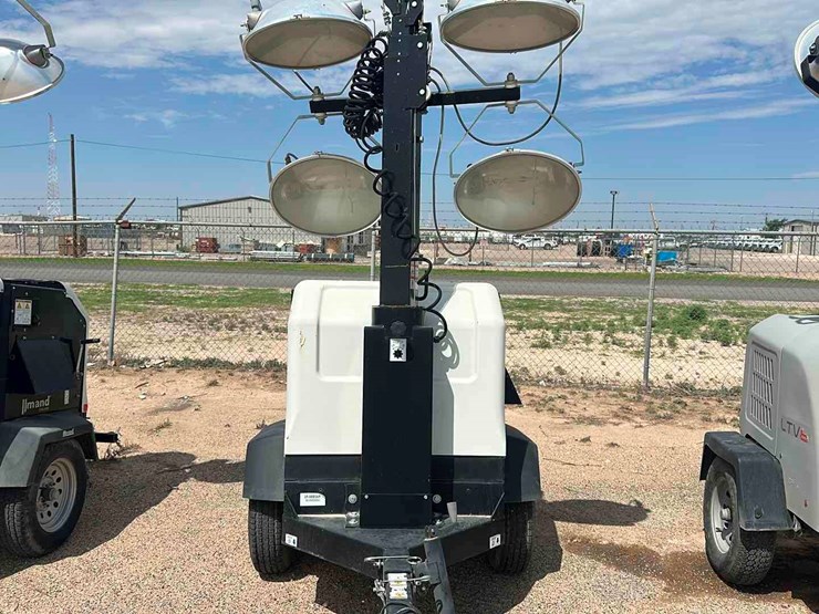 2021-allmand-bros,-inc.-night-lite-light-tower-image-1