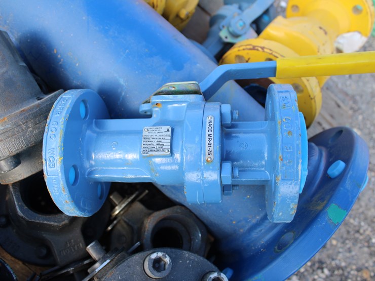 #1033-•-assorted-valves-image-5