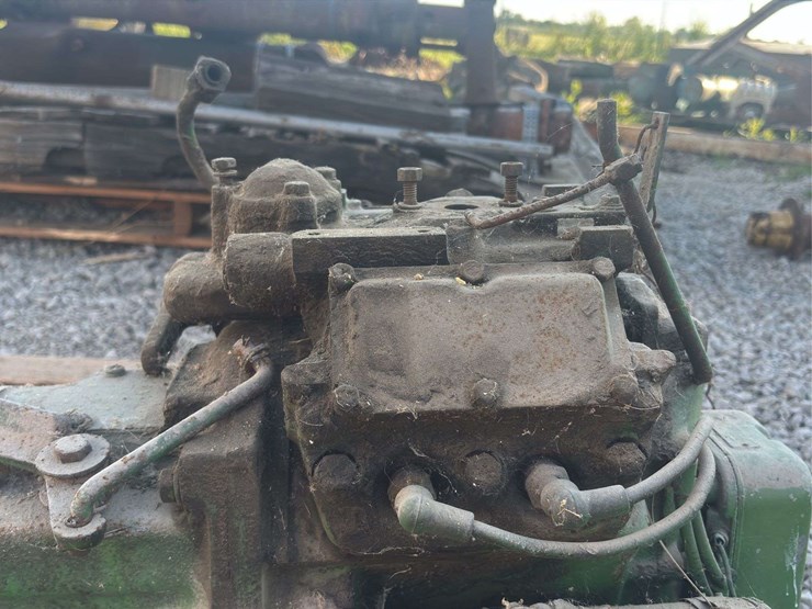john-deere-4-cylinder-pony-motor-image-24