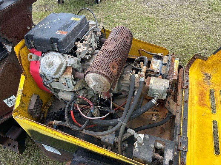 2002-wacker-neuson-rd11a-image-8
