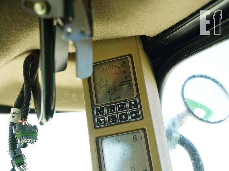 2005-john-deere-9660-sts-image-40