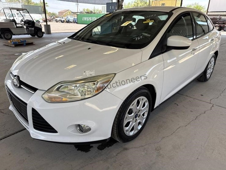 2012-ford-focus-se-sdn-image-4