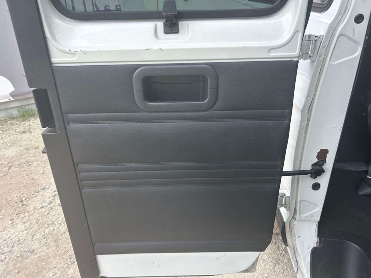 2001-dodge-ram-wagon-3500-passenger-van-image-23