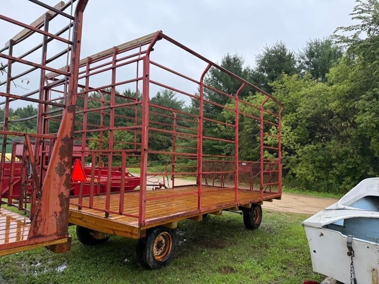 9x16'-hay-rack-on-gear-image-6