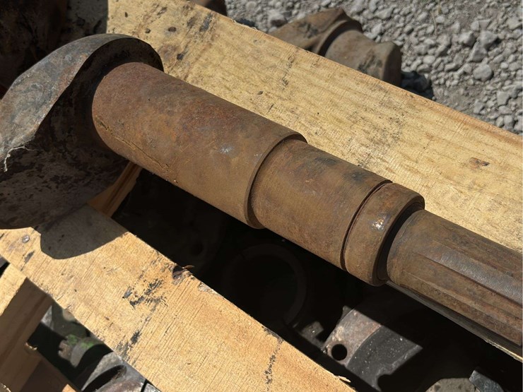 john-deere-model-g-crankshaft-image-3