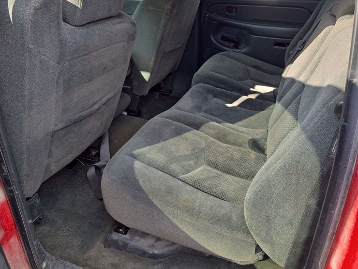 2004-chevrolet-1500-image-8