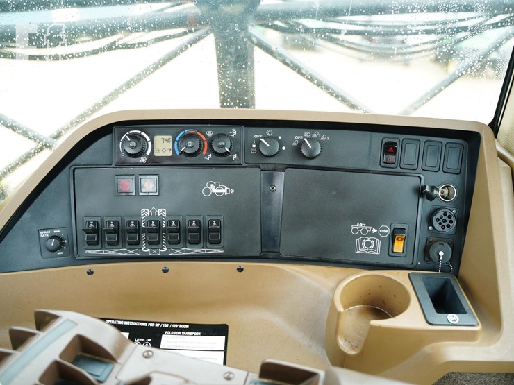 2011-john-deere-4930-image-50
