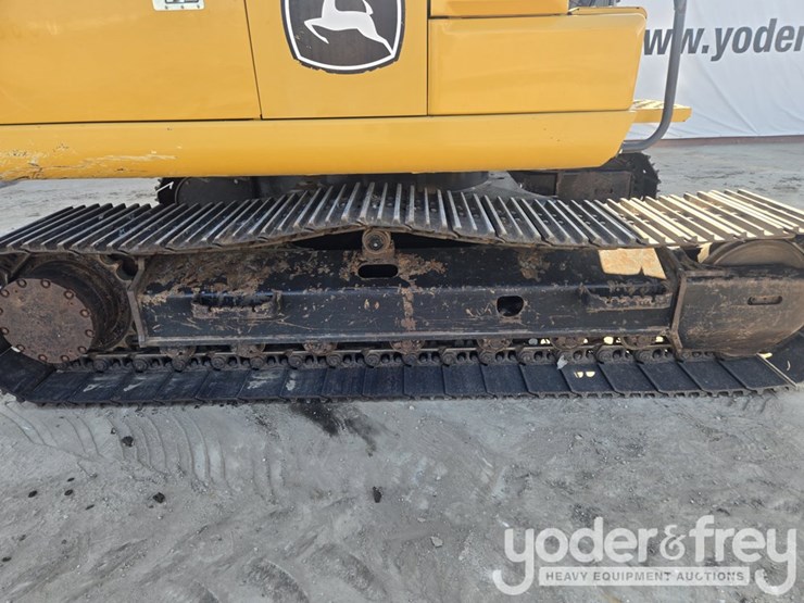 2022-deere-130g-image-23
