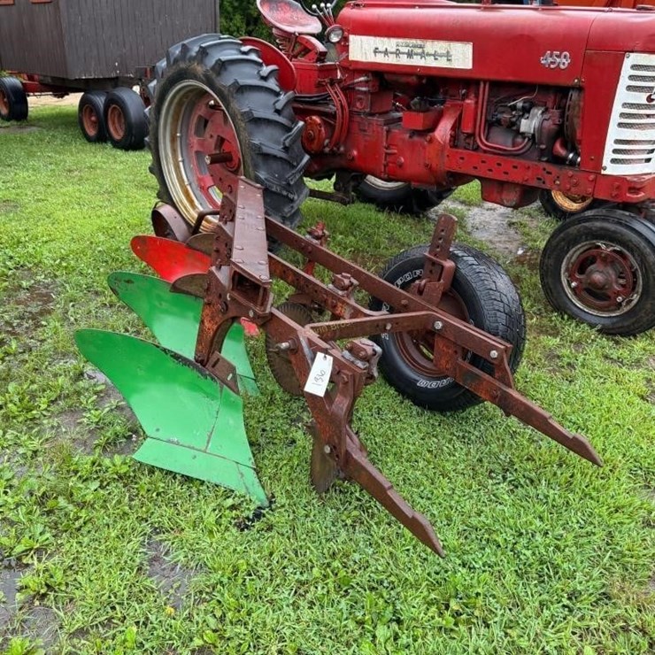 Fast Hitch 3 Bottom Plow