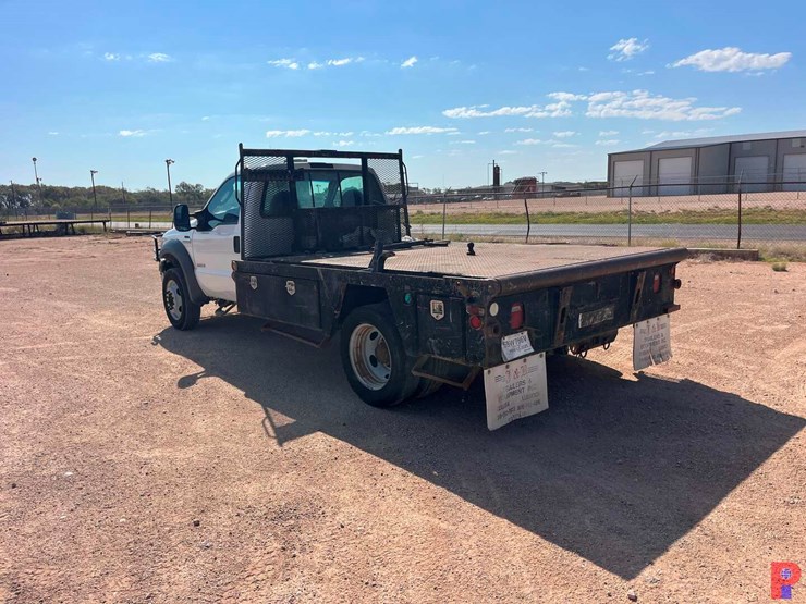2005-ford-f550-image-3