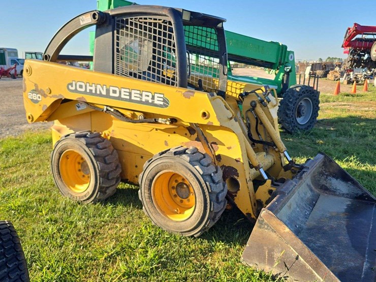 john-deere-250-image-4