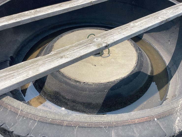 7ft-round-tire-feeder-image-4