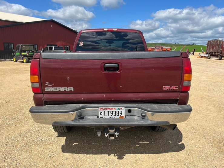 2003-gmc-2500-image-5