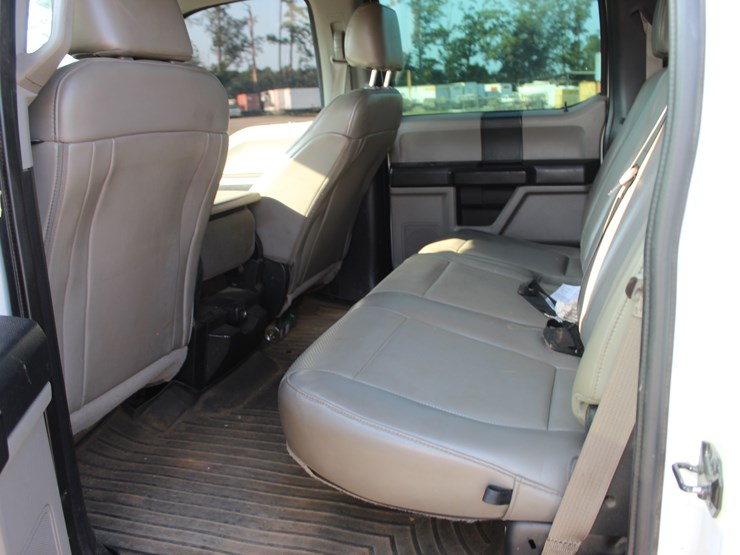 2019-ford-f350-xl-image-6
