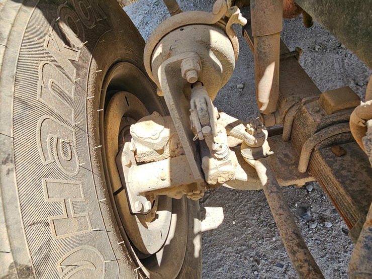 1995-ford-la-image-54