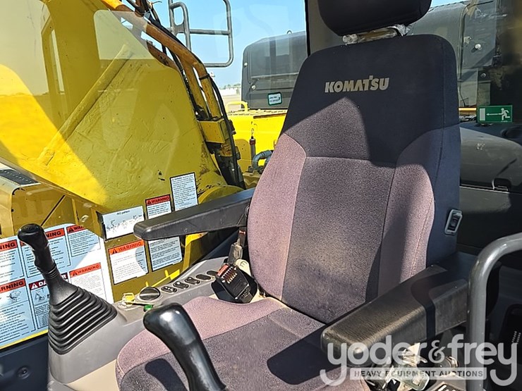 2021-komatsu-pc490-lc-11-image-61