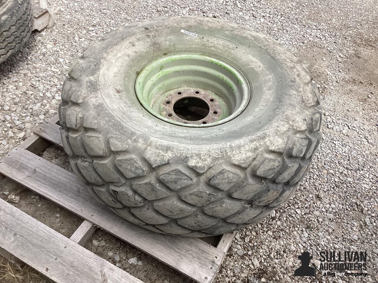 18.4-16-tire-&-rim-image-4