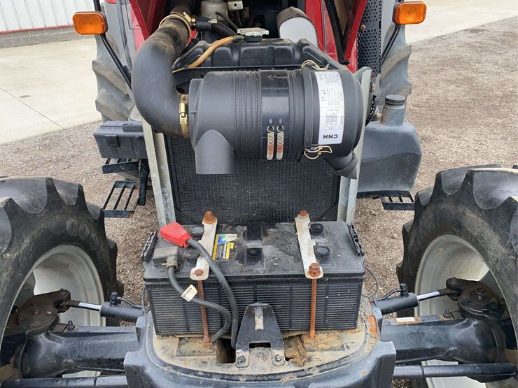 case-jx80-4wd-tractor-image-28
