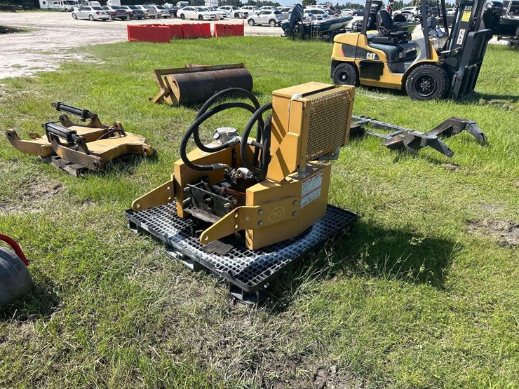 tiger-mower-hydraulic-tank-connection-image-2