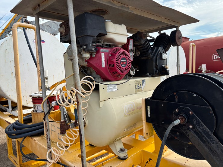#79681-•-portable-fuel/lube-wagon-image-7