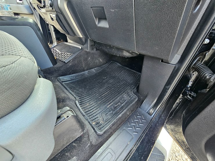 2013-ford-f150-image-38