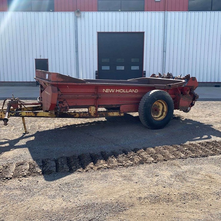 NEW HOLLAND 519