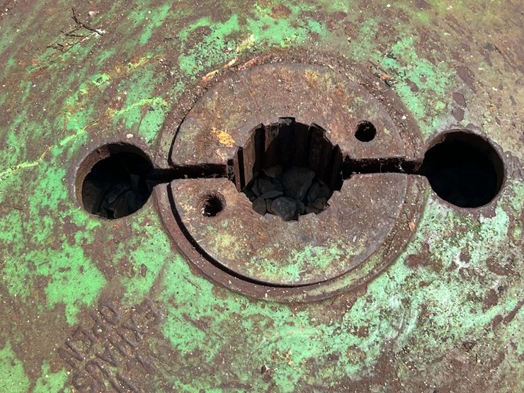 john-deere-model-g-flywheel-image-3