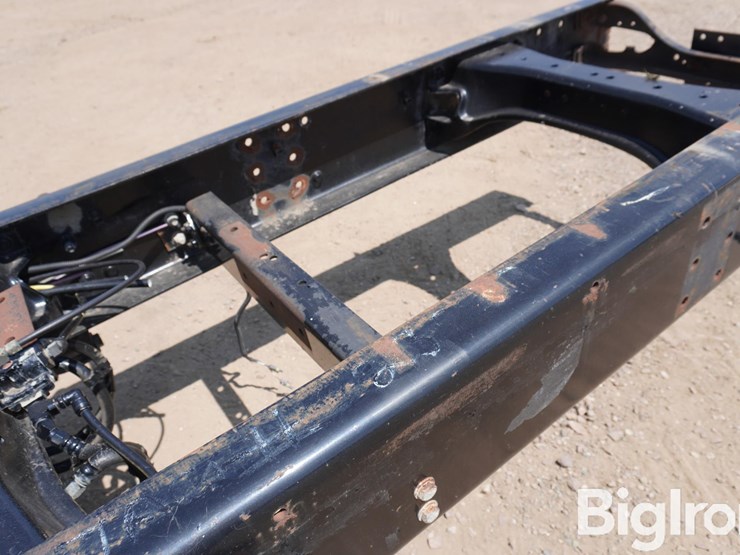 peterbilt-frame-w/rear-ends-image-13