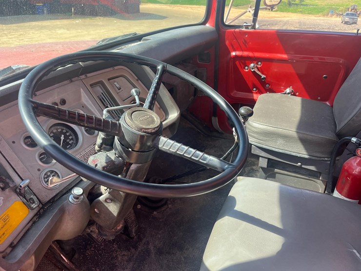 1971-ford-l8000-image-22