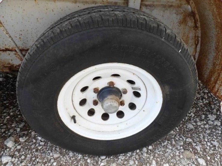 w-w-16'-livestock-trailer-image-14