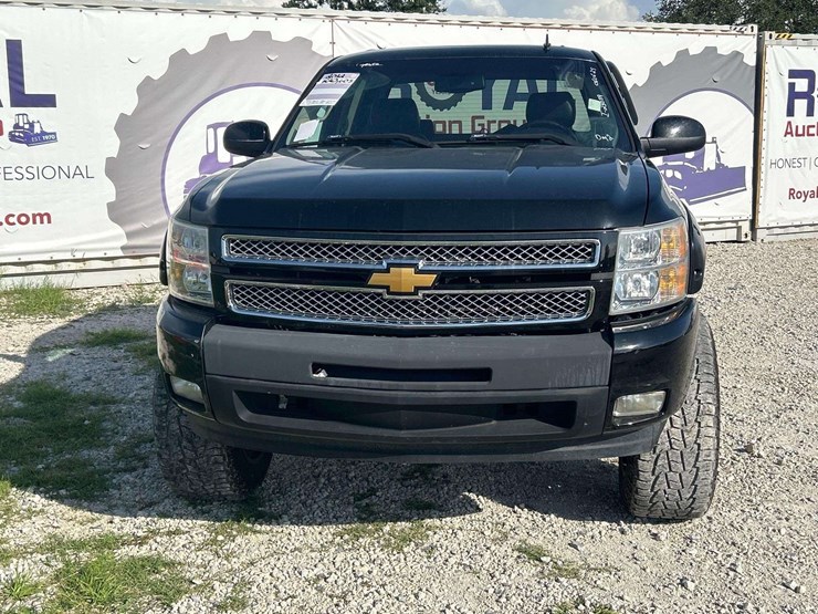 2012-chevrolet-silverado-1500-ltz-image-21