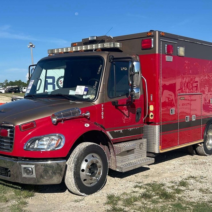 2009 Freightliner M2 106 MedTec Ambulance