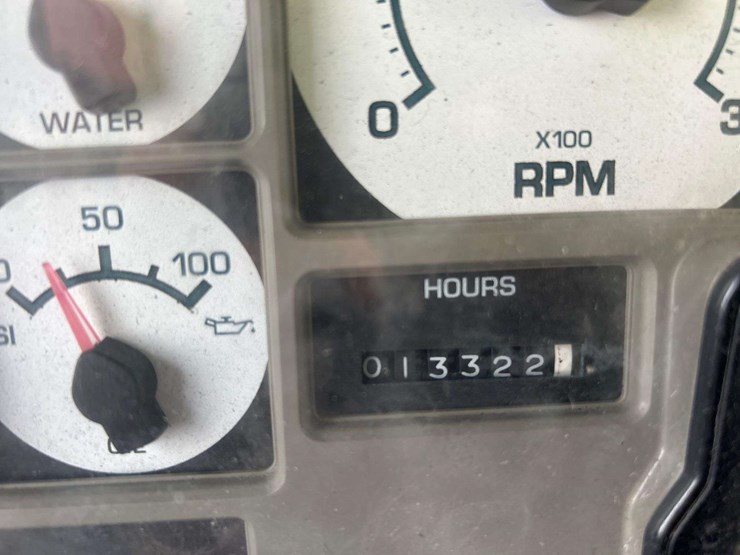 2004-ic-corporation-3000ic-school-bus-image-7