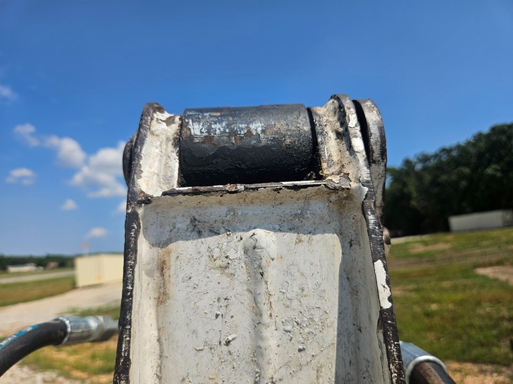 bobcat-325-image-66
