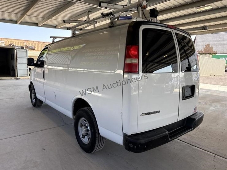 2014-chevrolet-express-2500-image-5