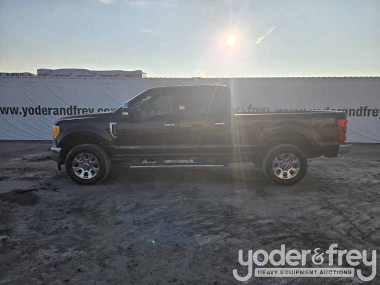 2017-ford-f250-xl-image-2