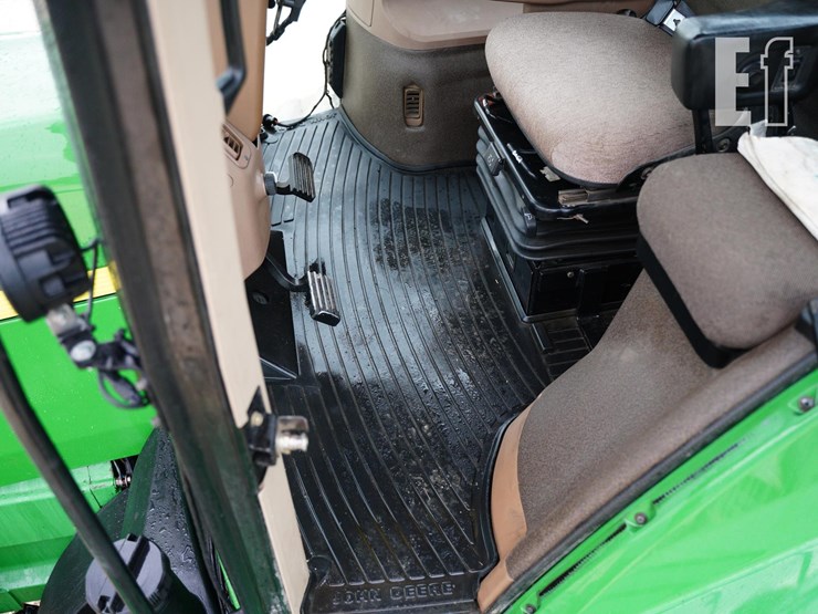 1997-john-deere-8400t-image-32