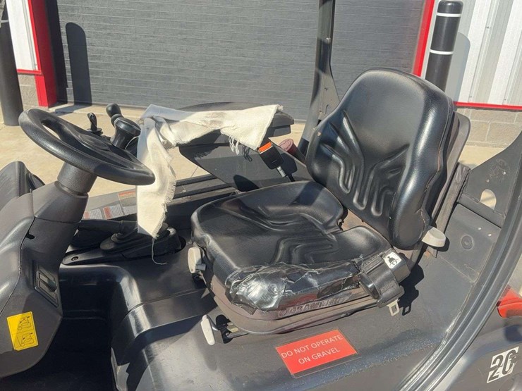 linde-e18c-02-forklift-image-14